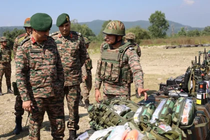 Lt Gen Rajesh Pushkar Singh Checking Equipment