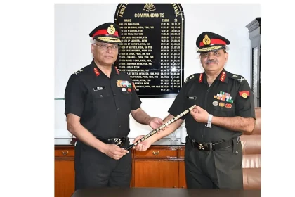 Lt Gen Avinash Das Assumes Charge as Commandant, Army Hospital (Research & Referral)