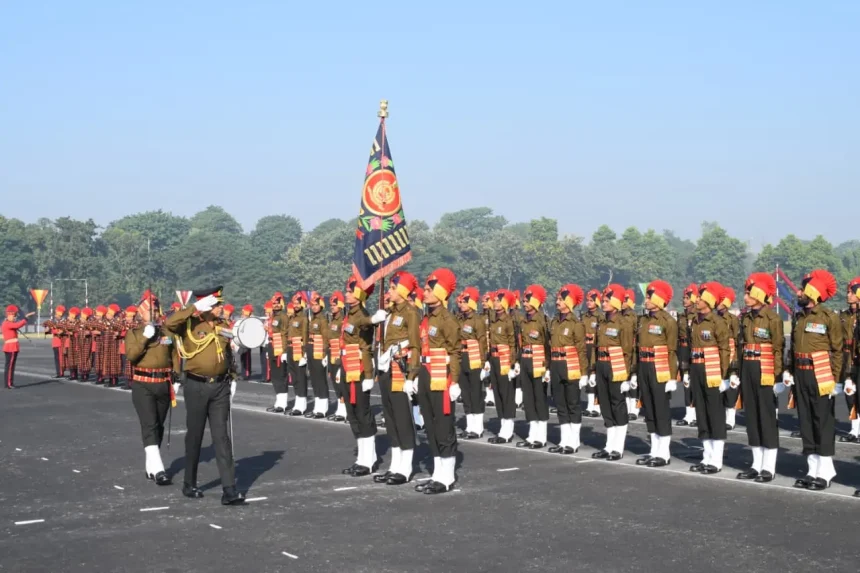 Lt Gen Sengupta Saluting