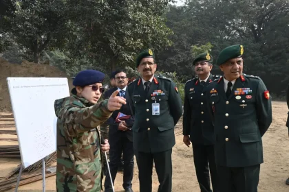 Lt Gen GC Muralidharan Reviewing 1