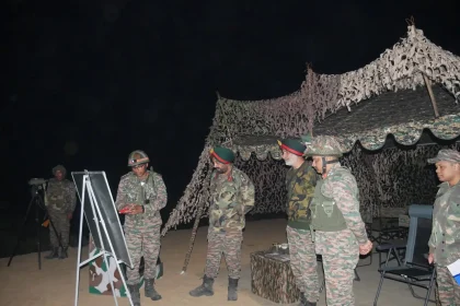 Lt Gen Manjinder Singh Reviewing
