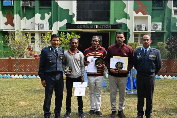IAF Honors Prayagraj Bravehearts on Republic Day for Heroic Rescue of Aircrew