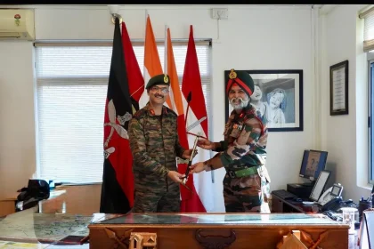 Maj Gen Harinder Singh Taking Over the Baton