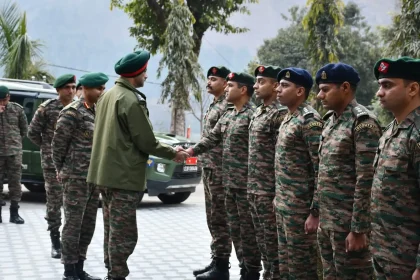 Maj Gen IS Gill Shaking Hands