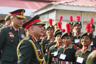 NCC Cadets Looking at Gen Dwivedi
