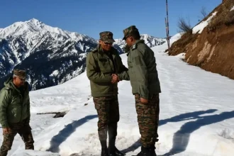 Lt Gen Pratik Sharma Shaking Hands 1