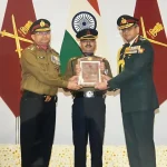Lt Gen Sengupta Presenting Award 1