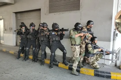 Commandos in Exercise