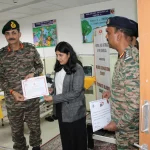 Lt Gen Devendra Sharma Giving Certificate