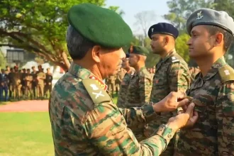 Lt Gen Katiyar Commending
