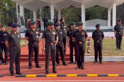 Lt Gen Katiyar and Other Officers