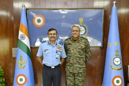 Lt Gen Sengputa and Air Marshal Manikantan