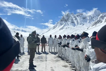 Lt Gen Sengupta Interacting with Troops