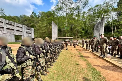 Lt Gen Abhijit S Pendharkar Interacting