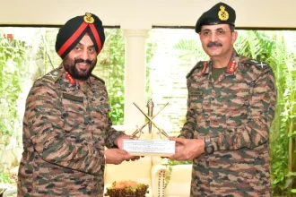 Lt Gen Devednra Sharma and Lt Gen Manjinder Singh