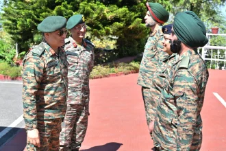 Maj Gen Amaresh Gunjan Interacting