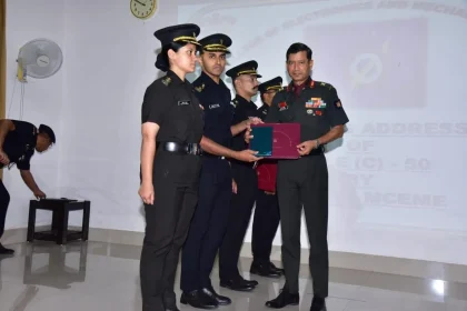 Officer Giving Award 1 1
