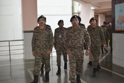 Lt Gen CG Muralidharan and Other Officers 1