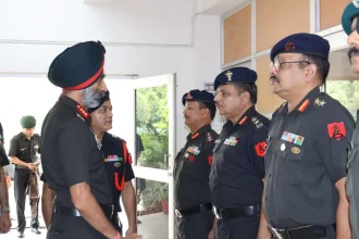 Lt Gen Harbinder Singh Interacting