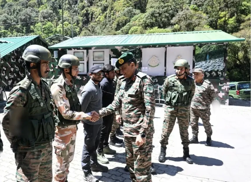 Lt Gen Kalia Shaking Hands 1
