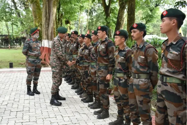 Lt Gen Kalia Shaking Hands 2