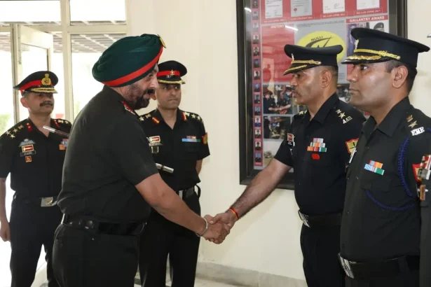 Lt Gen Manjinder Singh Shaking Hands