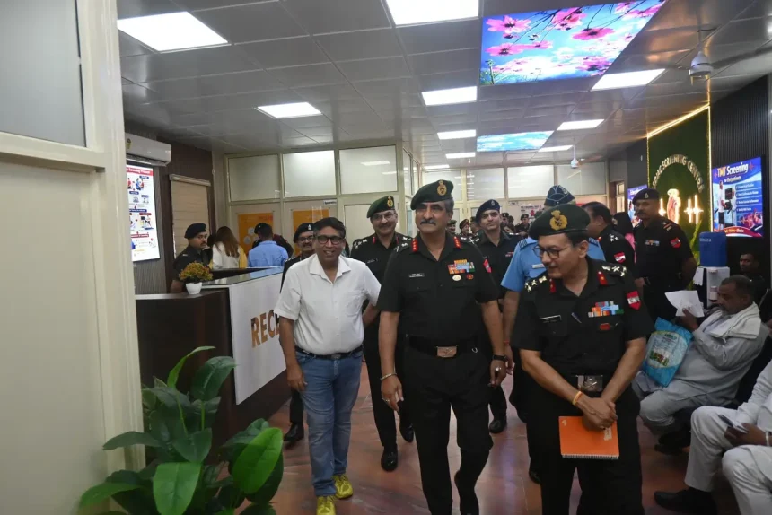 Lt Gen Pushkar and Other Officers