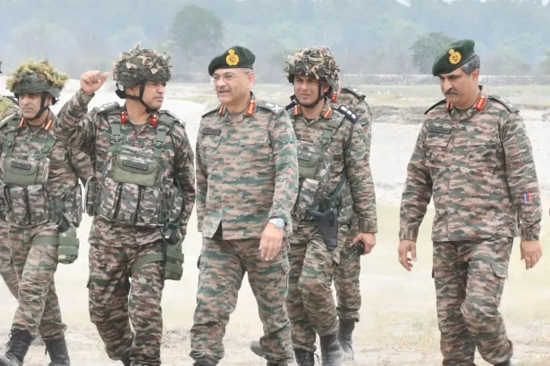 Lt Gen Pushpendra Singh With Other Officers