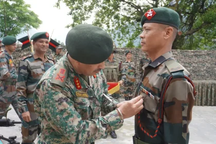Lt Gen Vikas Lakhera Commending 1