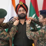 Meet Proud Father Pipped by His Two Army Officer Daughters