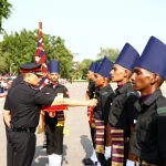 Officer Commending Agniveer 1