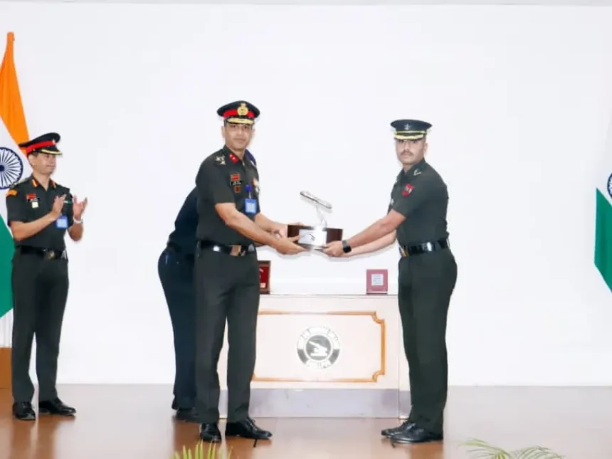 Officer Giving Award 4