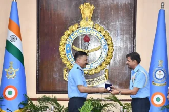 Officer Giving Award 7
