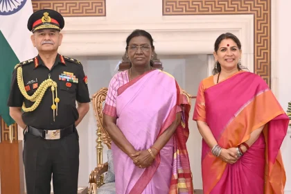 General Dwivedi Smt Dwivedi and President Murmu