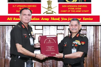 Lieutenant General Dhiraj Seth Felicitates General Upendra Dwivedi for Four Decades of Distinguished Service