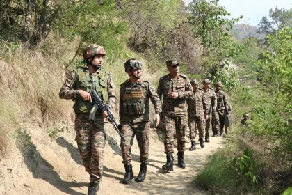 Lt Gen PK Mishra with Other Officers