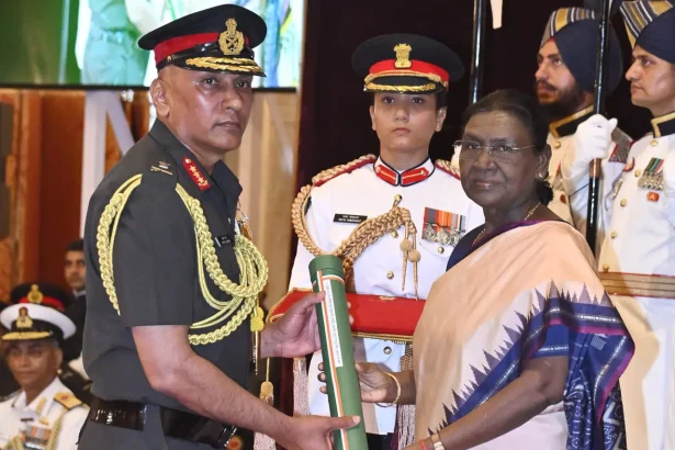 Lt Gen Pratik Sharma Getting SYSM