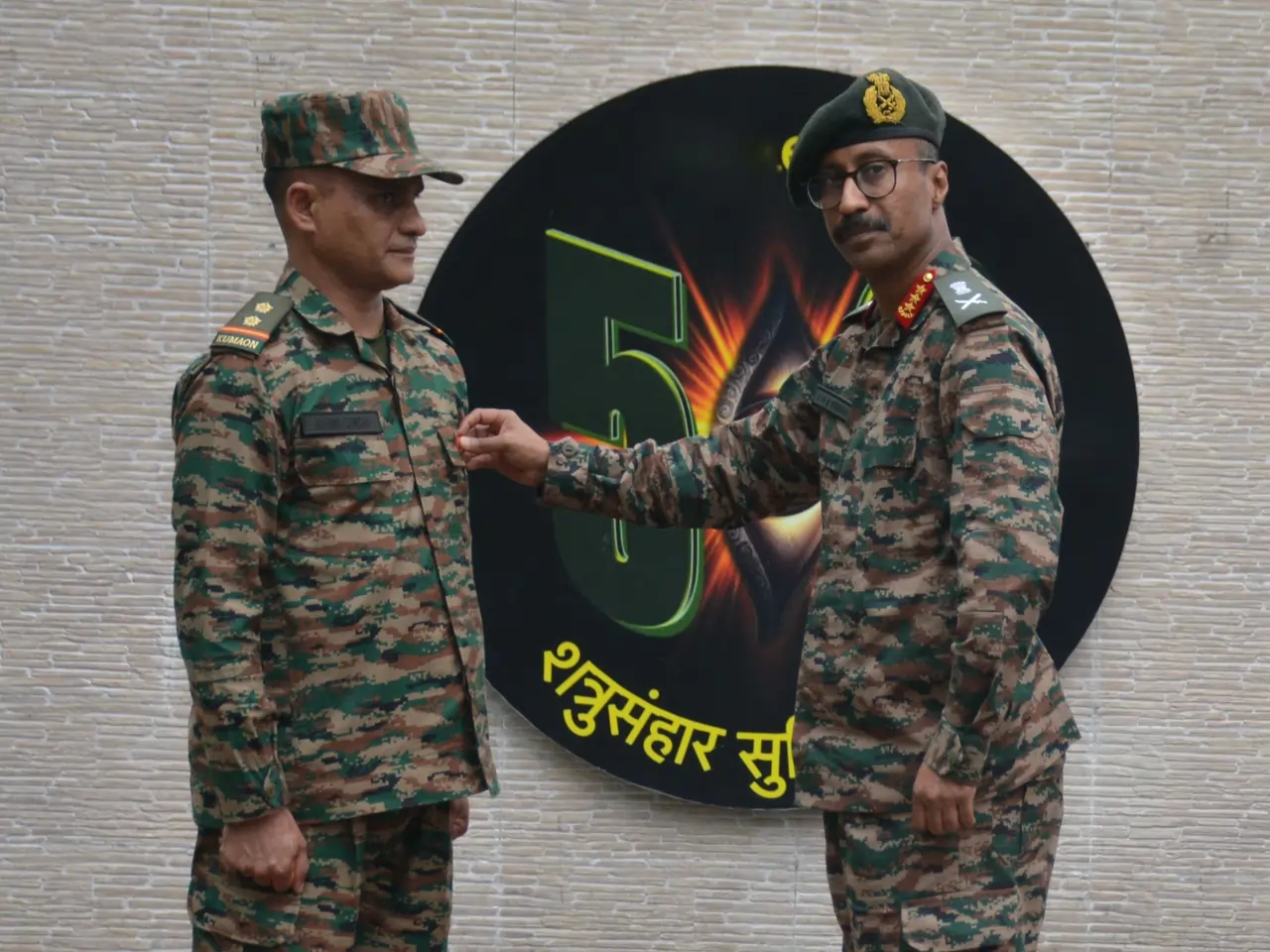 Lt Gen VMB Krishnan Commending 1