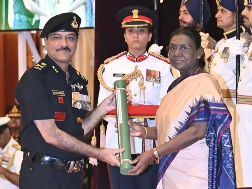 Major General Vikas Choudhary Getting AVSM from President