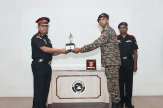 Officer Giving Award 1