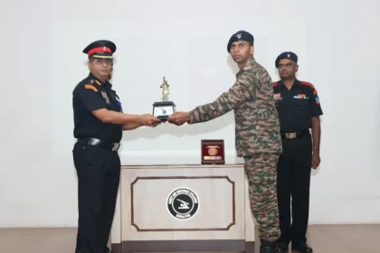 Officer Giving Award 1
