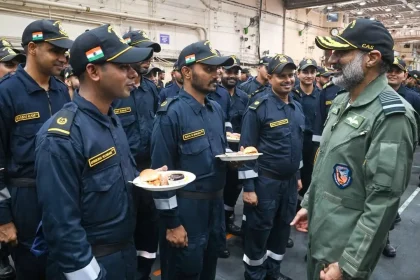 Air Chief Marshal AP Singh Flies MiG-29KUB Sortie from INS Vikramaditya, Reinforces IAF–Navy Jointmanship