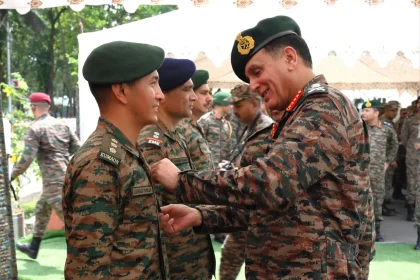 Gen Dhiraj Seth Commending 1