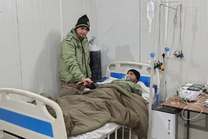 Indian Army's Ibex Healers Save Bakarwal Herder's Life at 16,000 Feet in Ladakh