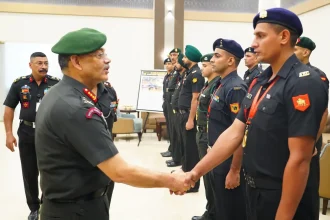 Lt Gen Pushpendra Singh Shaking Hands