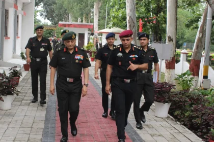 Major General Amaresh Gunjan Reviews Golden Key Division's Advanced Drone Repair and Training Facility