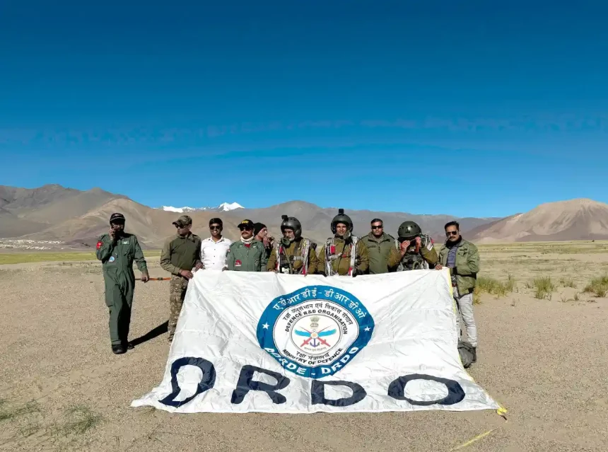 DRDO Succeeds in High-Altitude Parachute Test at 22,000 Feet in Ladakh