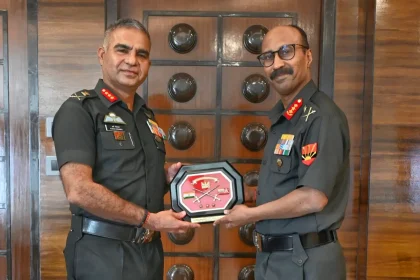 Lt Gen Harsh Chhibber and Lt Gen VMB Krishnan