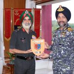 Lt Gen NS Sarna Hosts INS Dronacharya Commanding Officer at School of Artillery