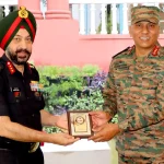 Lt Gen Pratik Sharma Giving Memento